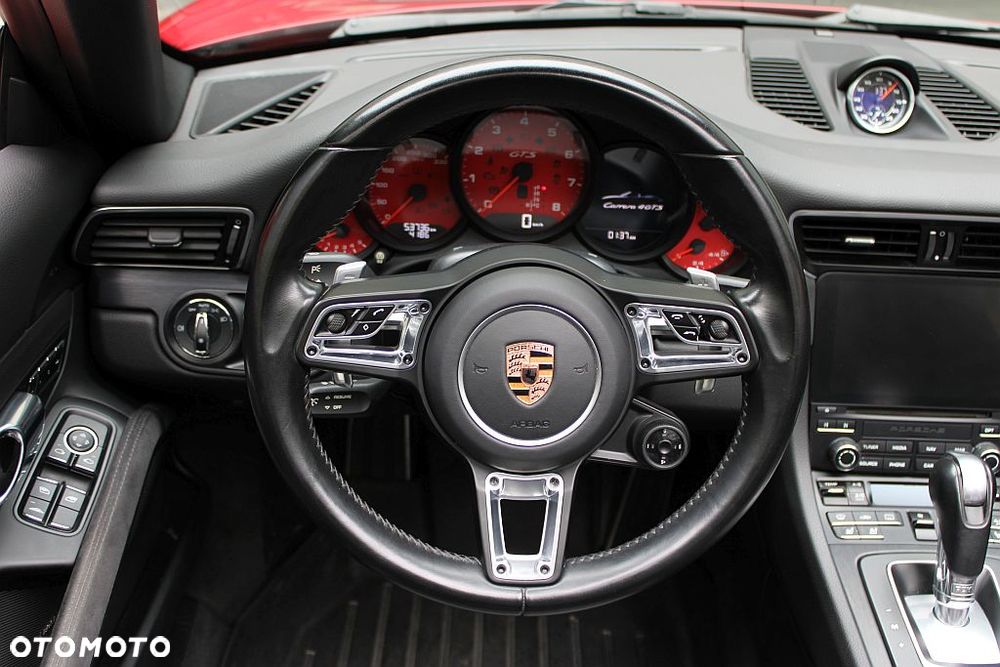 Porsche 911 Carrera 4 GTS PDK - 18