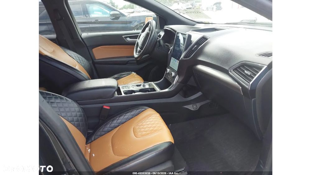Ford Edge - 9