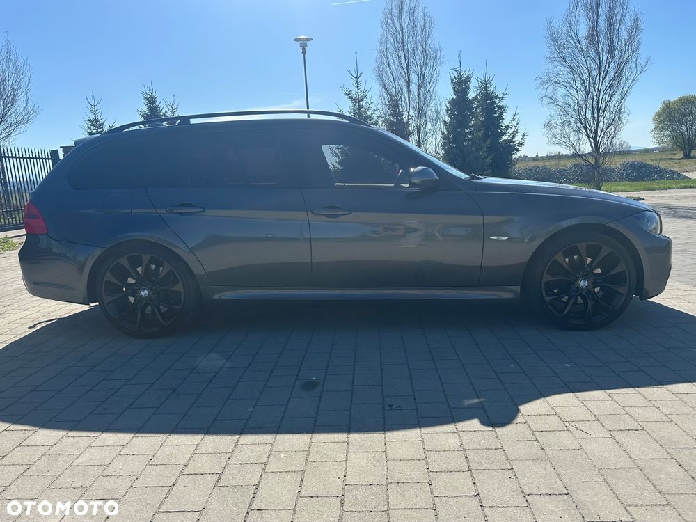 BMW Seria 3 325xi - 36