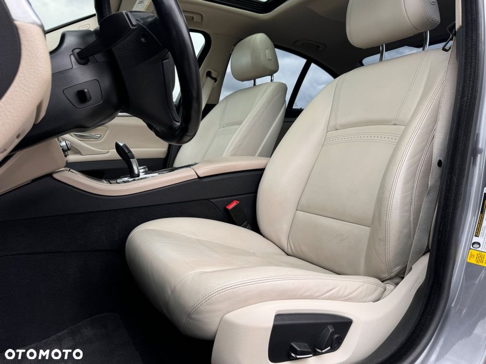 BMW Seria 5 535i Luxury Line - 18