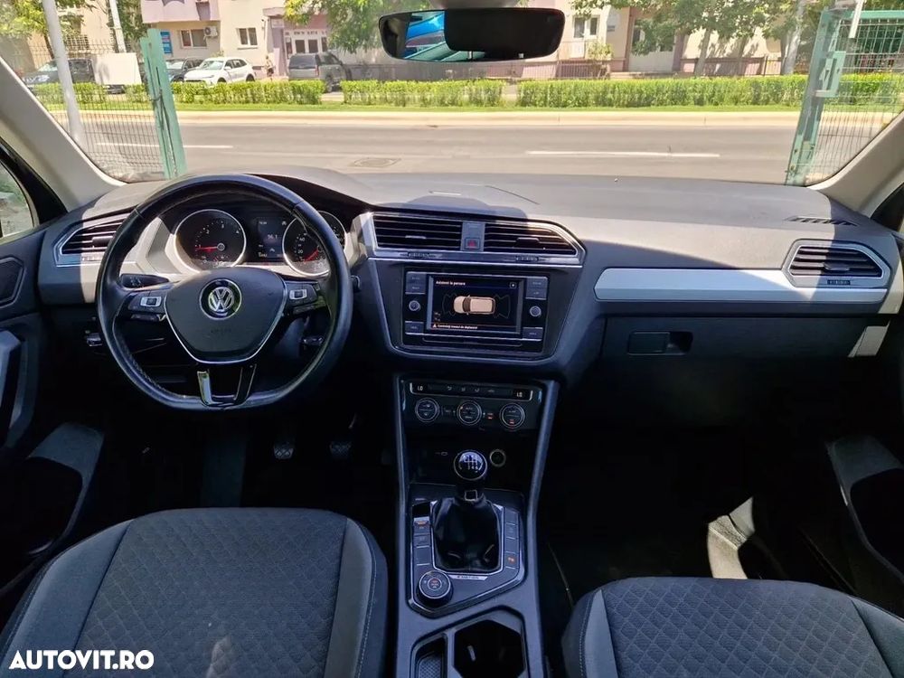 Volkswagen Tiguan - 17