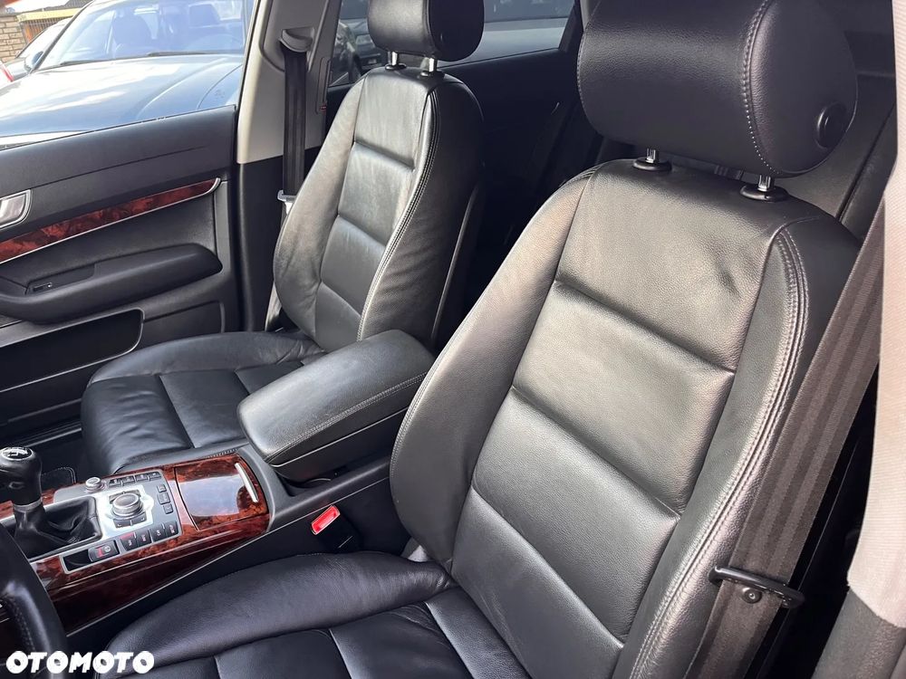 Audi A6 Avant 2.4 - 17