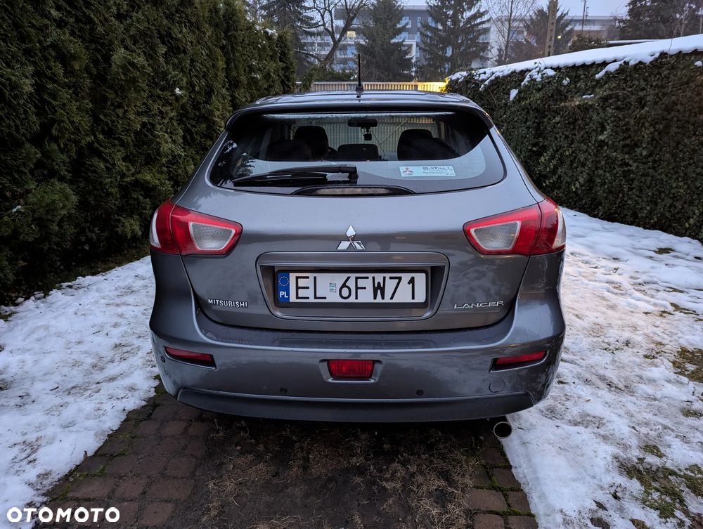 Mitsubishi Lancer 1.8 Invite - 6