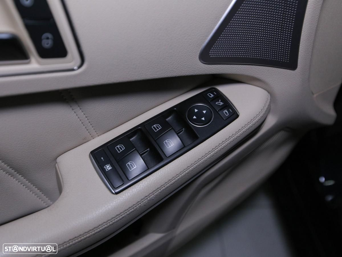 Mercedes-Benz E 220 - 11