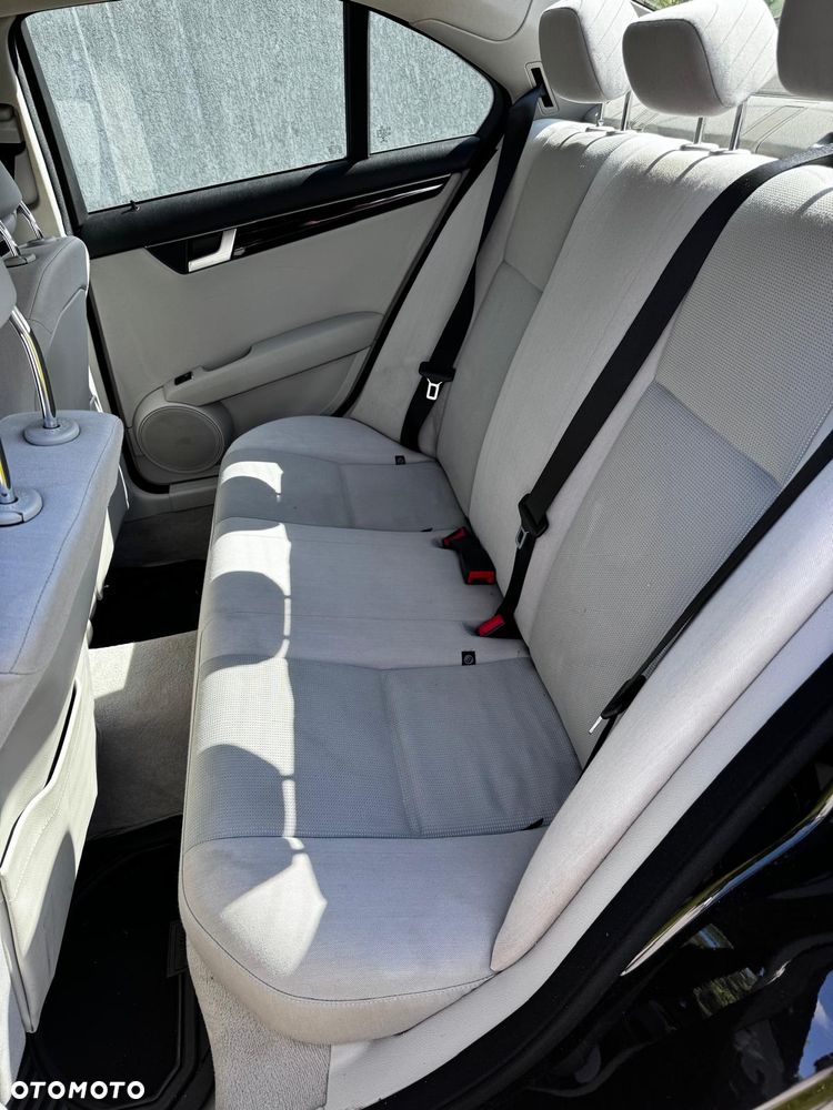 Mercedes-Benz C-Class 2013 photo 4