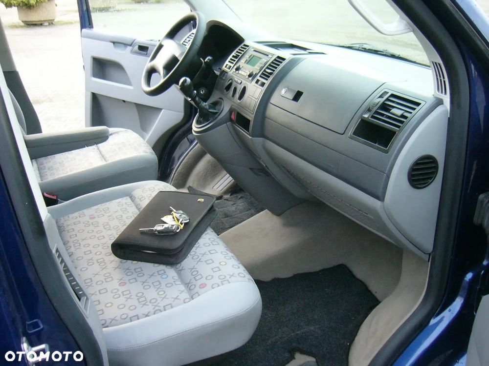 Volkswagen Transporter T5 LONG LIFT 2,5tdi 175 Ps - 19