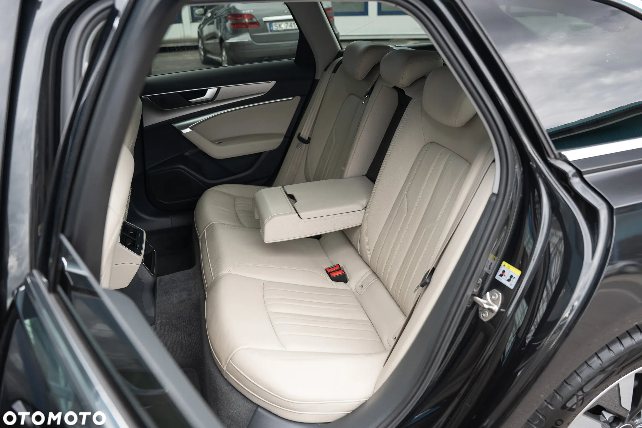 Audi A6 Avant 40 TDI quattro S tronic advanced - 33