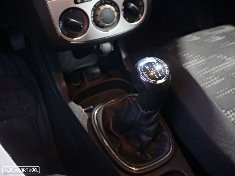 Opel Corsa 1.2 Enjoy - 48