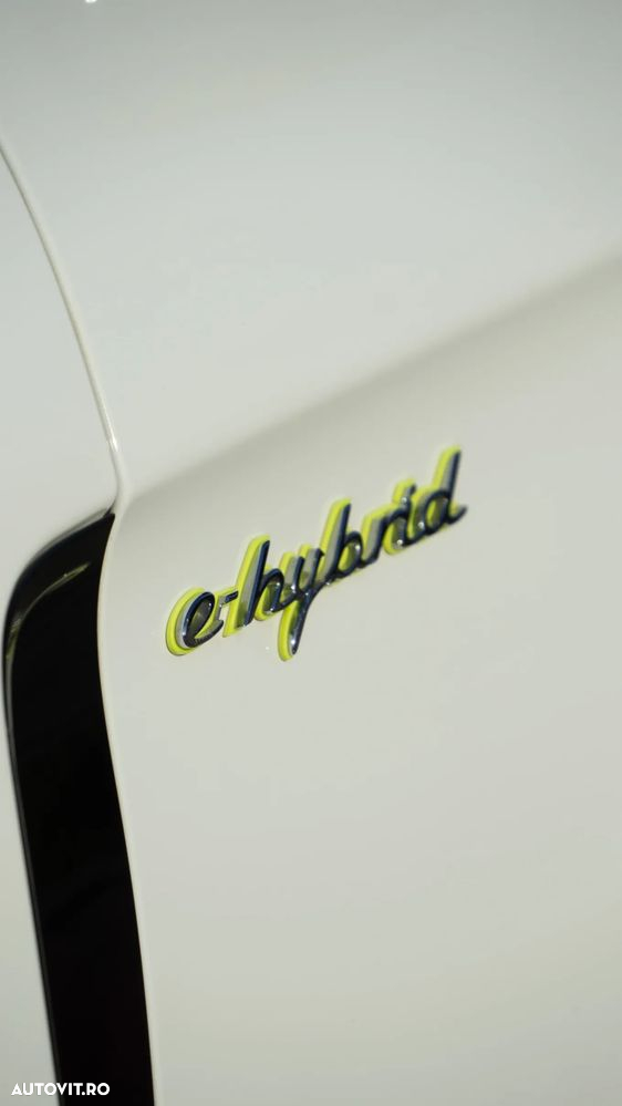 Porsche Panamera 4 E-Hybrid - 5