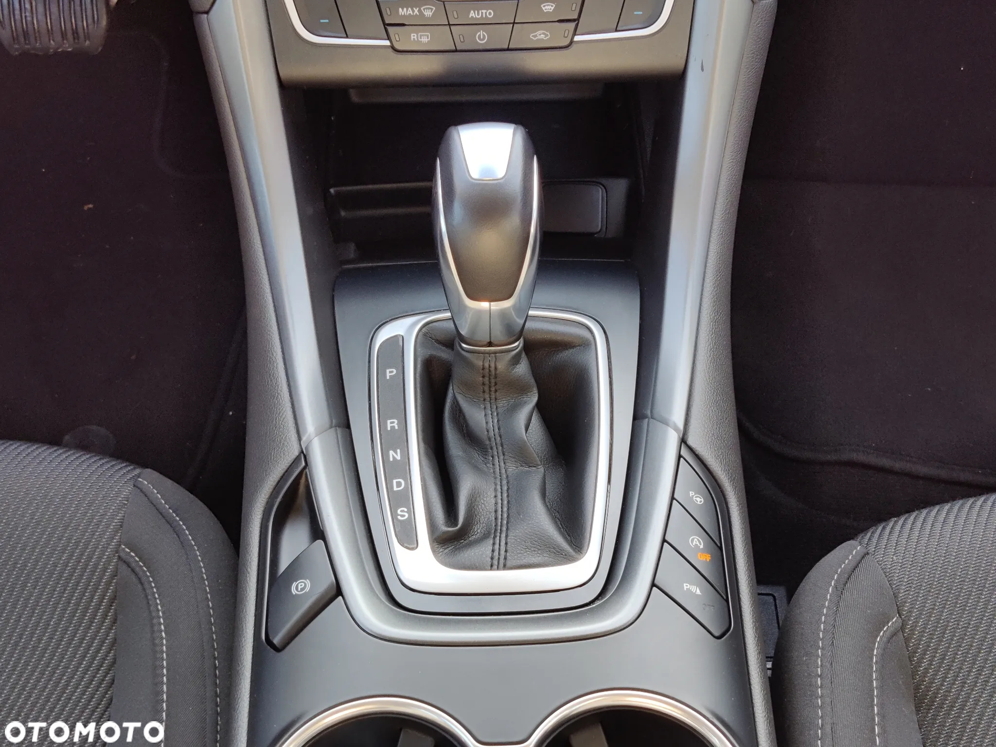 Ford Mondeo 2.0 TDCi Titanium PowerShift - 13