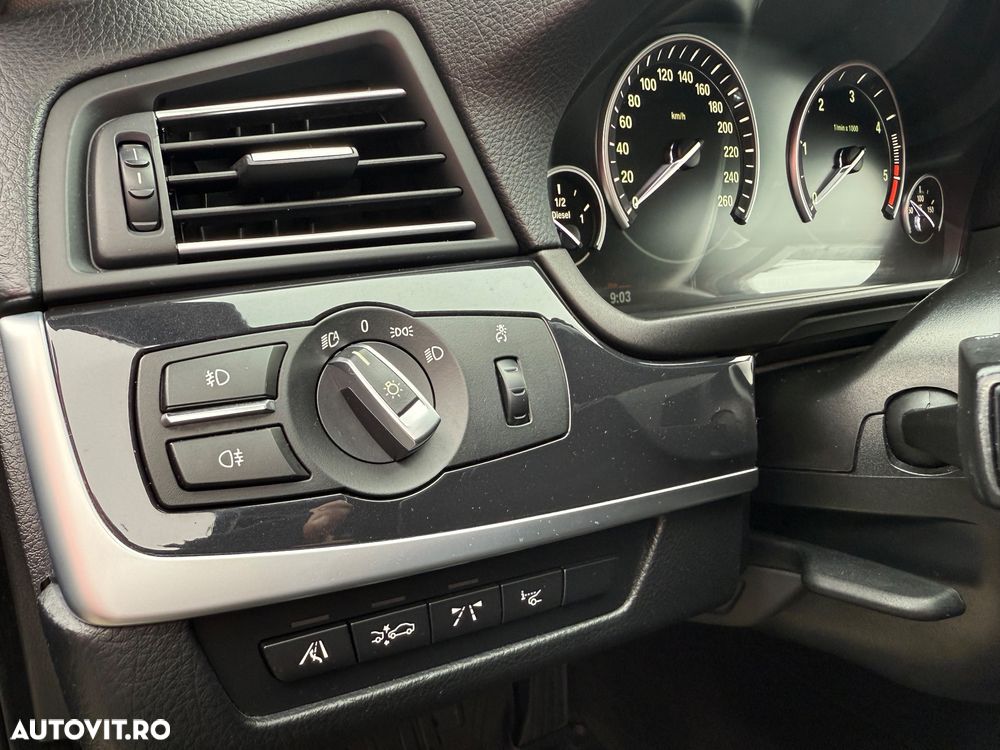 BMW Seria 5 520d Touring BluePerformance Aut. - 11