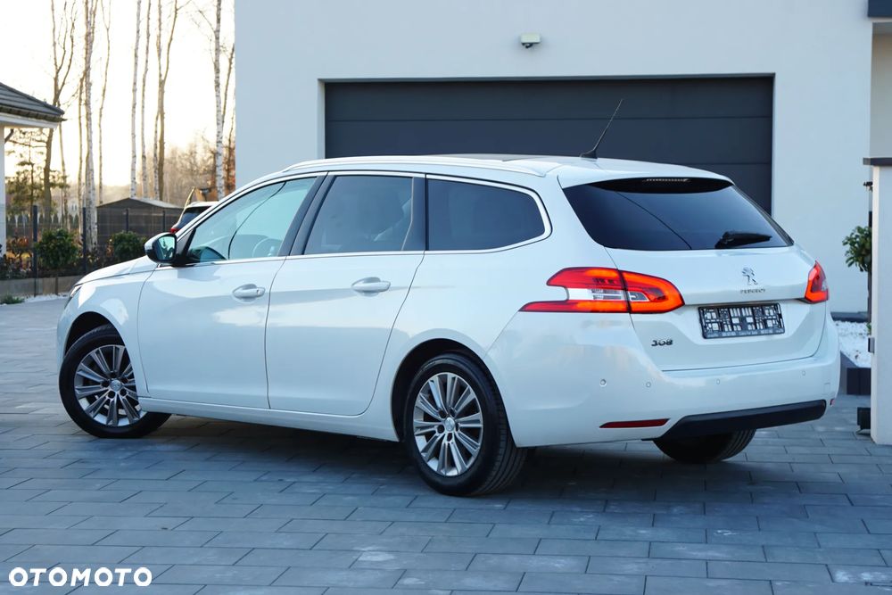 Peugeot 308 BlueHDi 130 Stop & Start Allure Business-Paket - 19