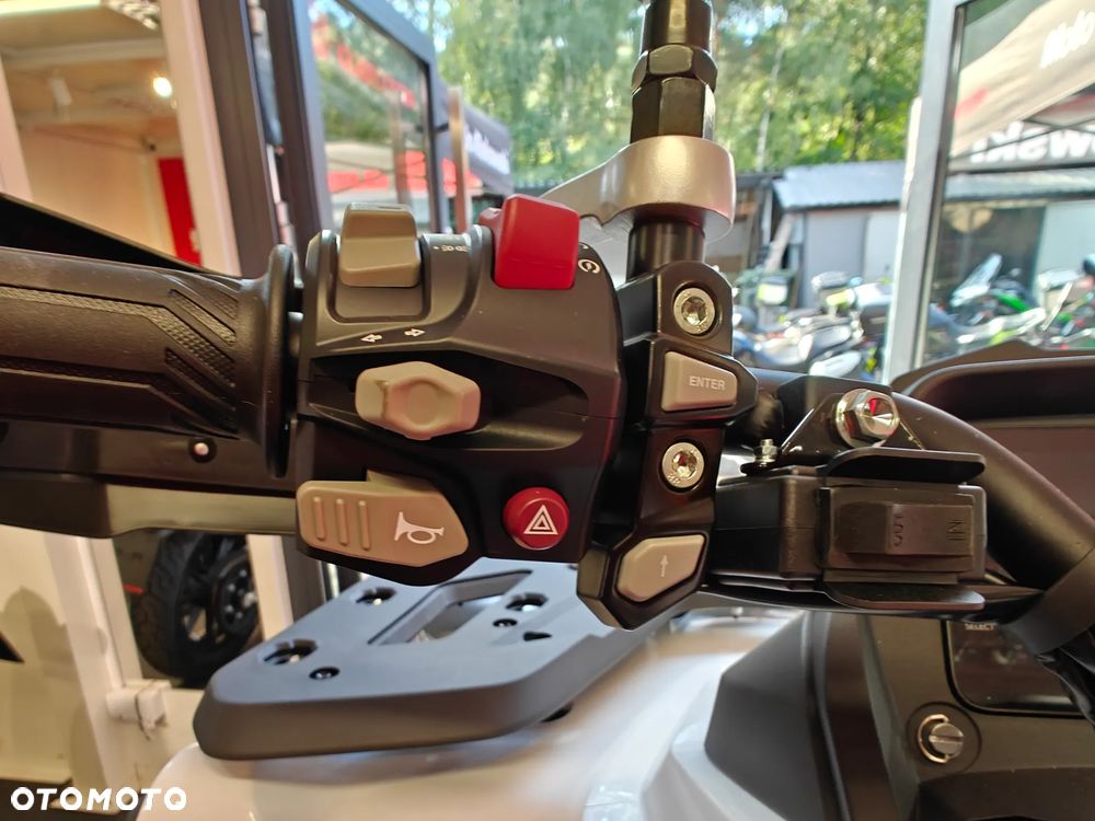 QJMOTOR SFA 1000 - 10