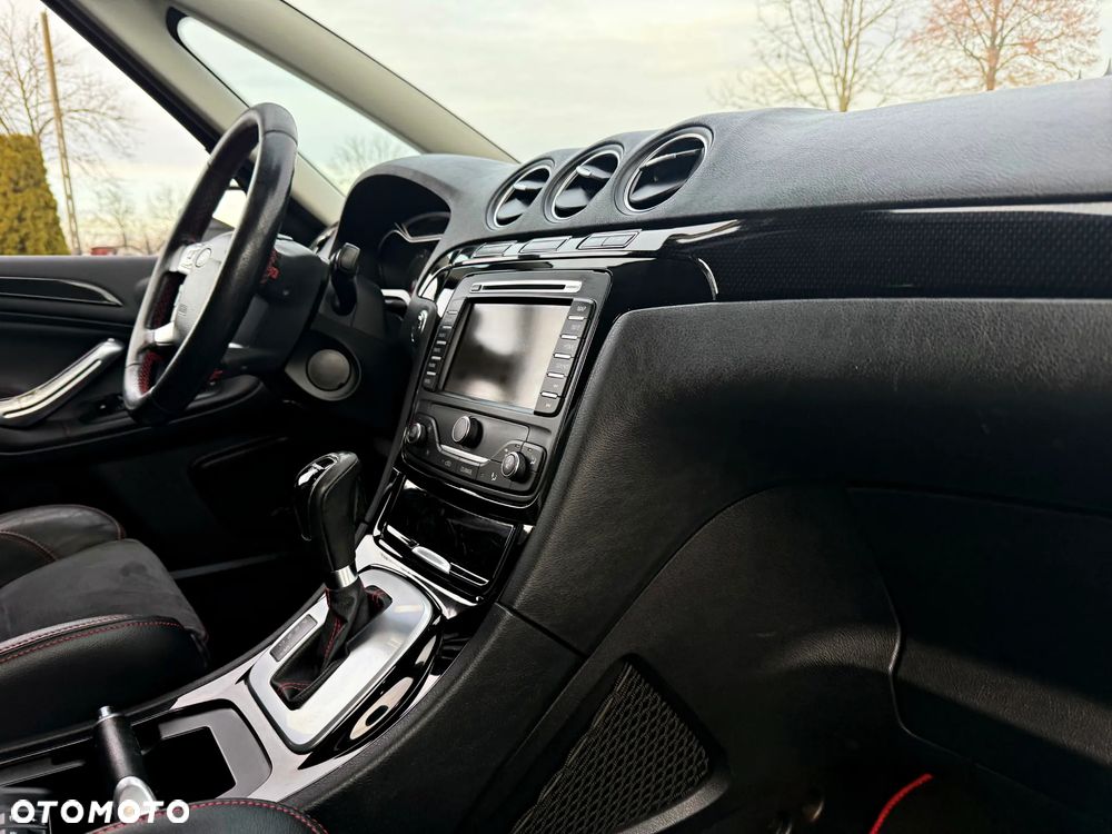 Ford S-Max 2.0 TDCi DPF Titanium MPS6 - 37