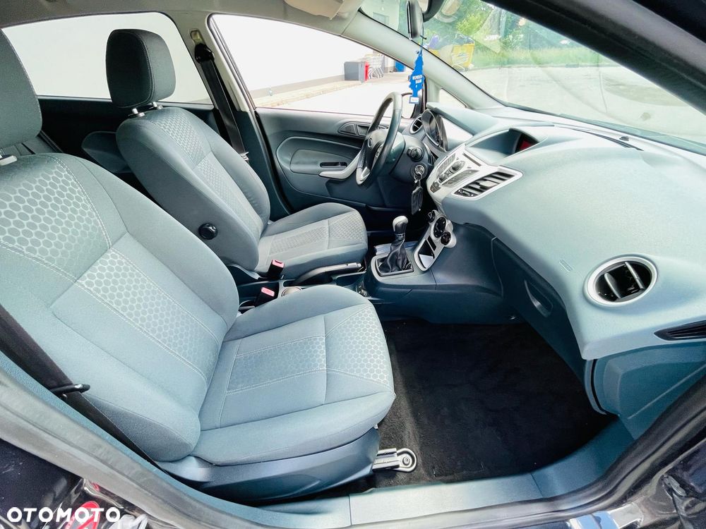 Ford Fiesta 1.4 Titanium - 14