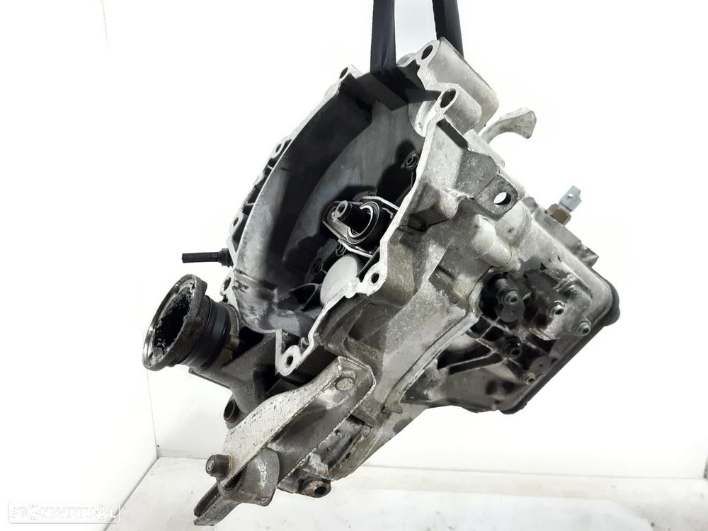 CAIXA VELOCIDADES VOLKSWAGEN POLO 2002 -GEU - 1