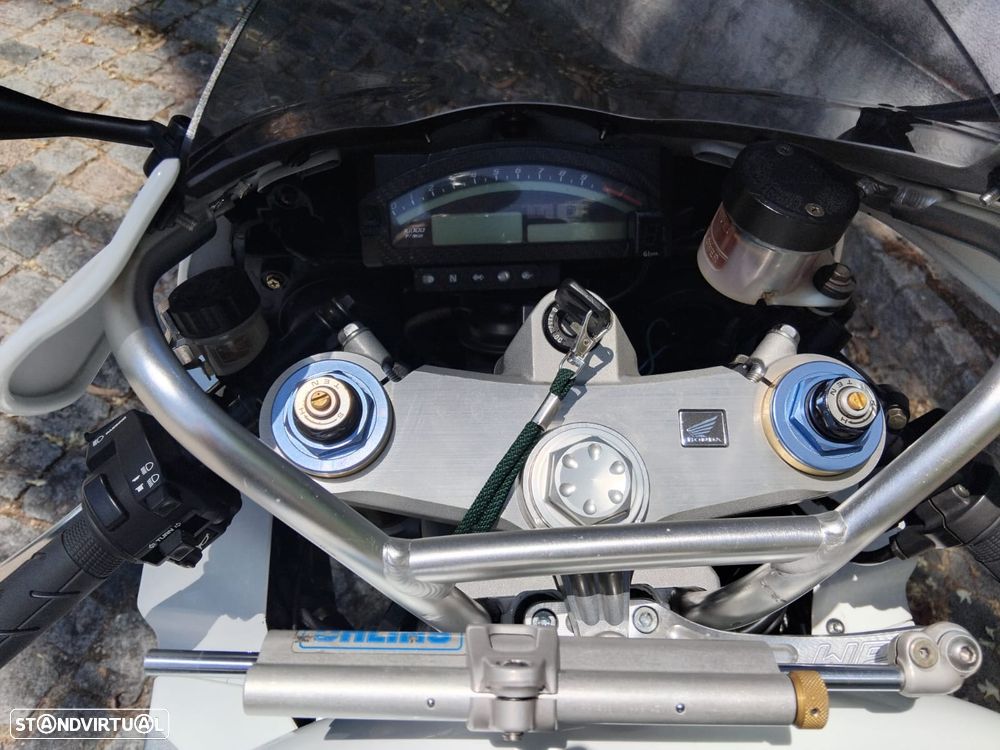 Honda VTR SP02 - 14