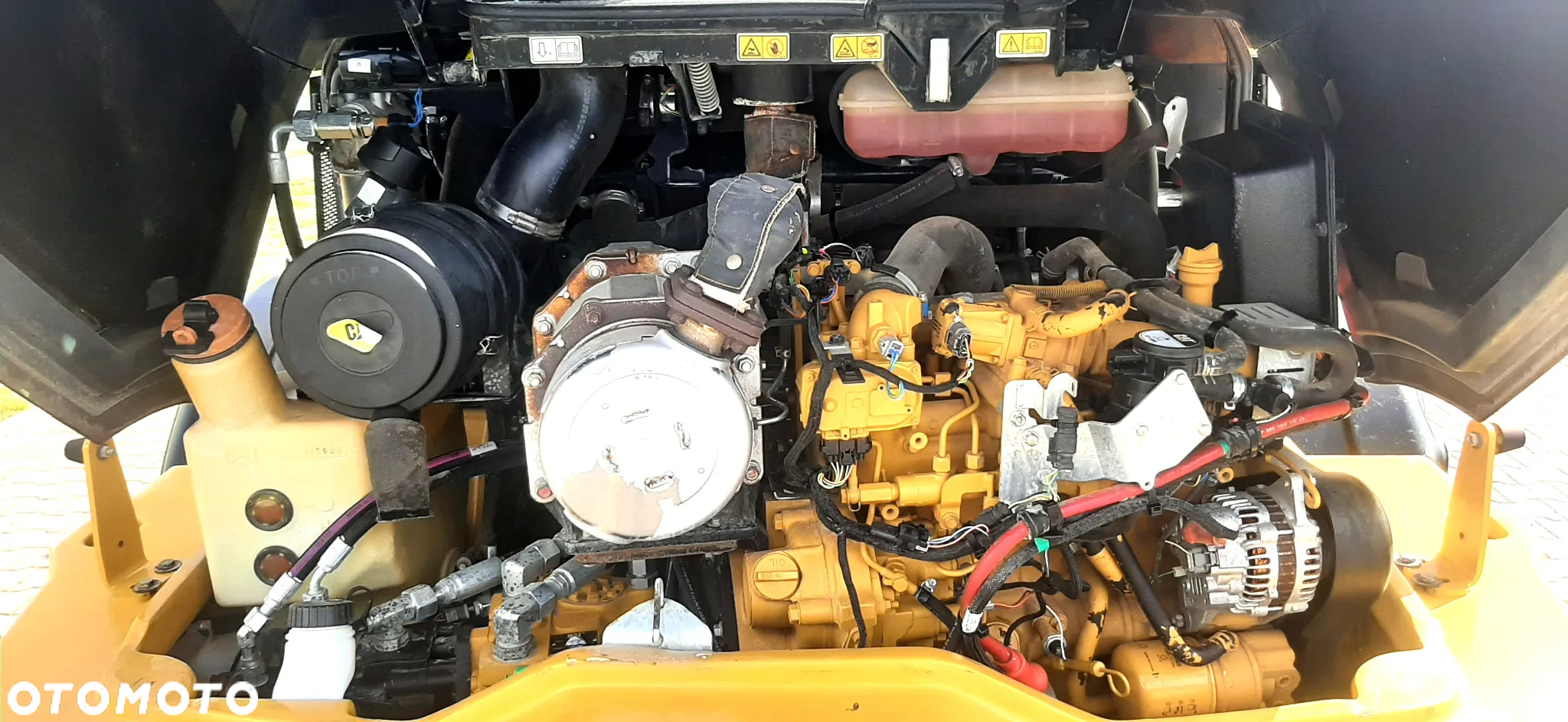 Caterpillar 908M - 6