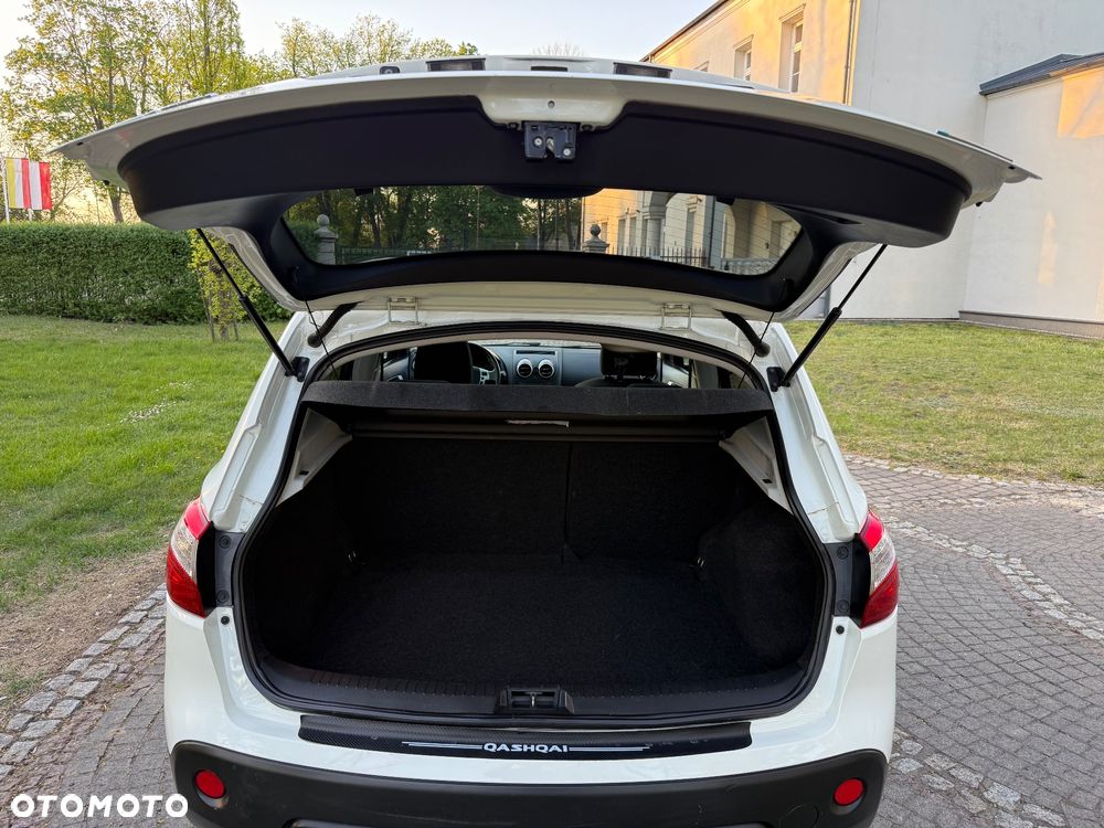 Nissan Qashqai - 11