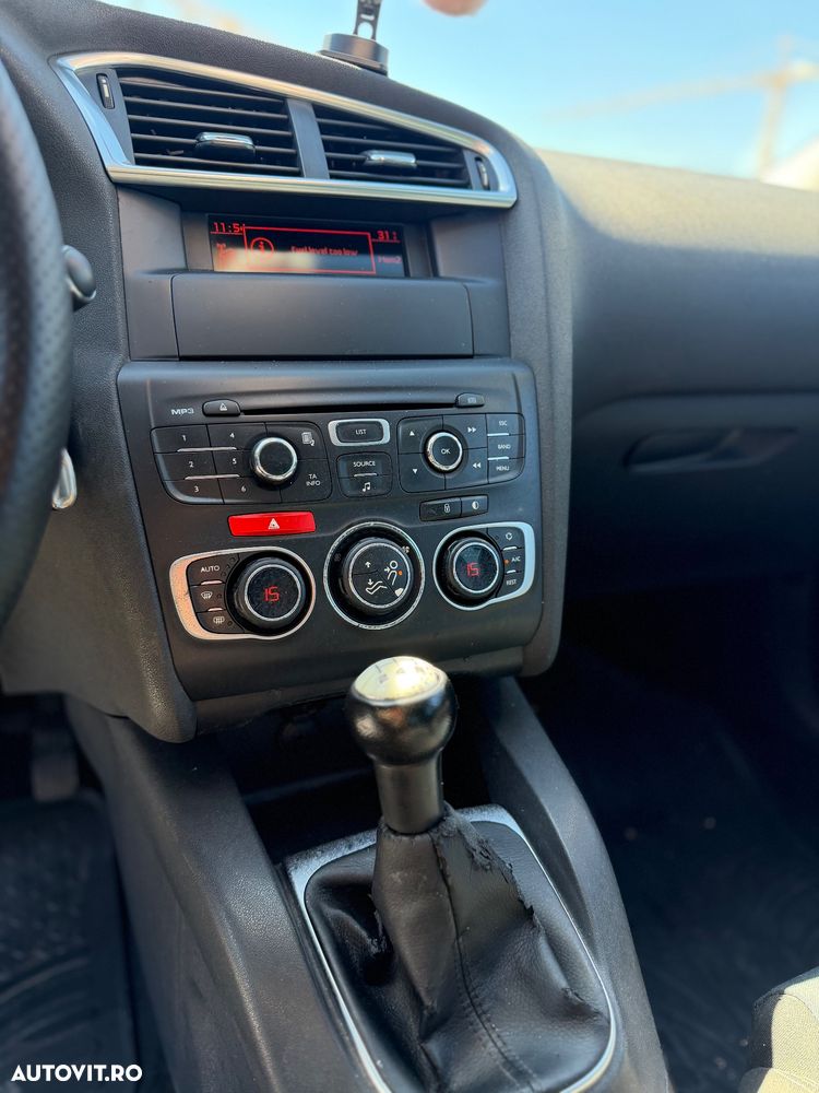 Citroën C4 1.6 HDI 16V X - 11