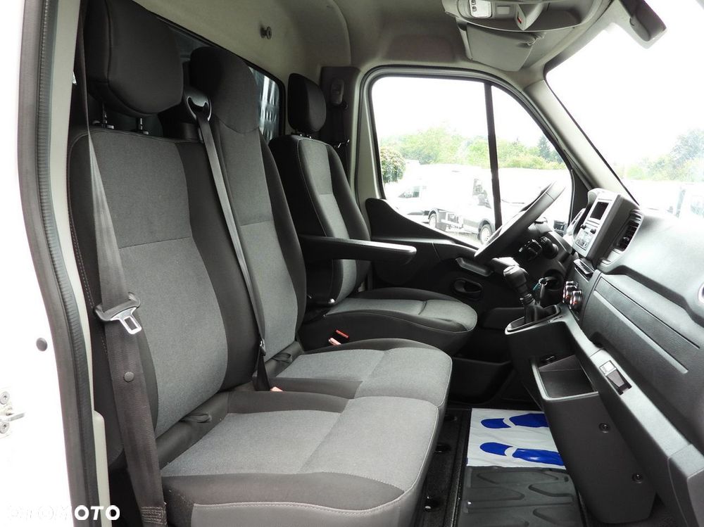 Renault MASTER PLANDEKA WINDA 9 PALET WEBASTO TEMPOMAT LEDY PNEUMATYKA KLIMATYZACJA  165KM - 38