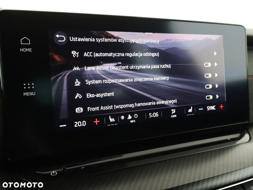 Skoda Octavia 2.0 TDI DSG RS - 25