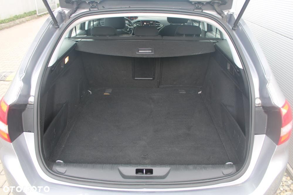 Peugeot 308 - 32