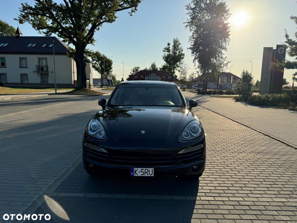 Porsche Cayenne - 2