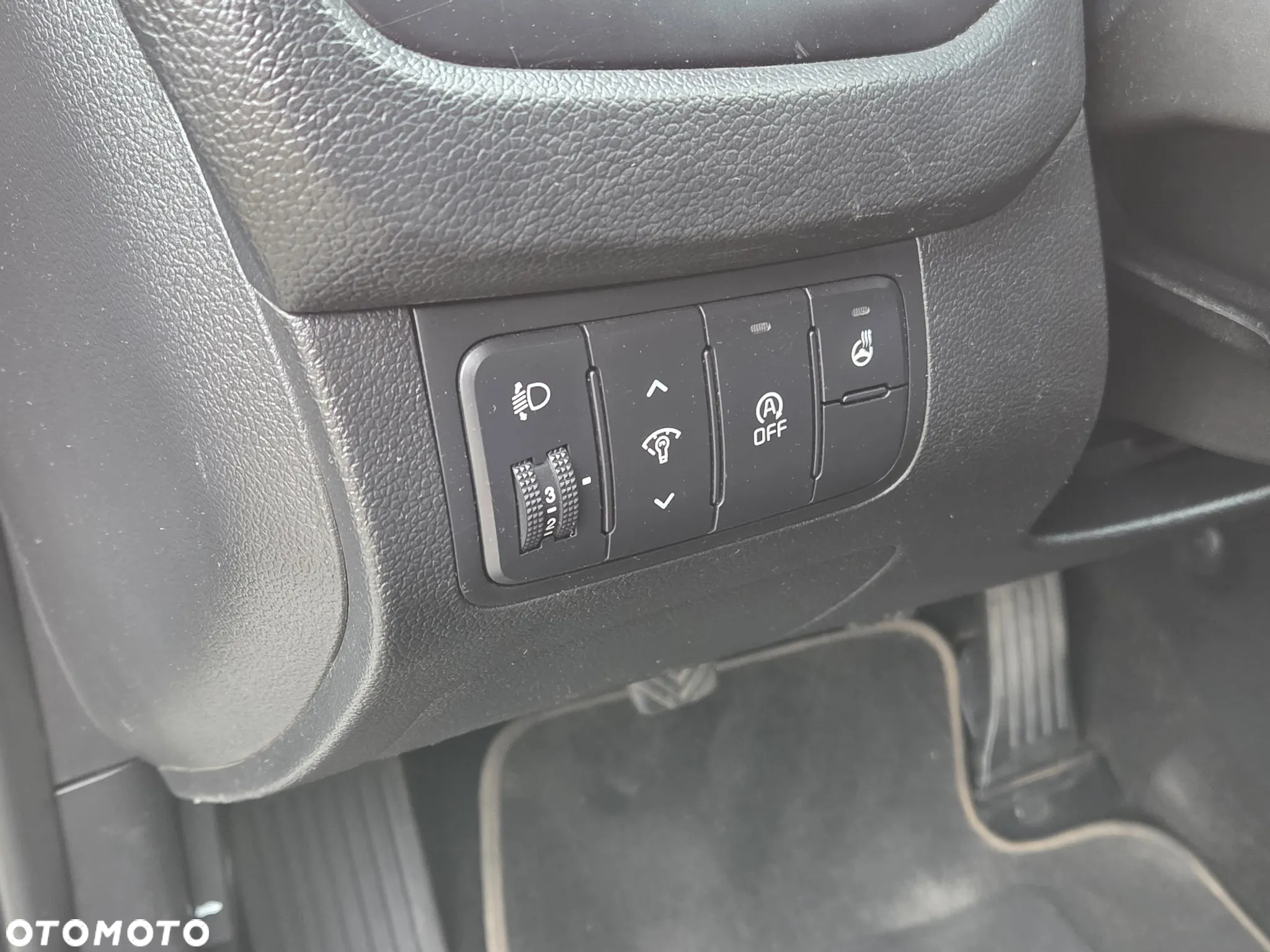 Kia Ceed - 13