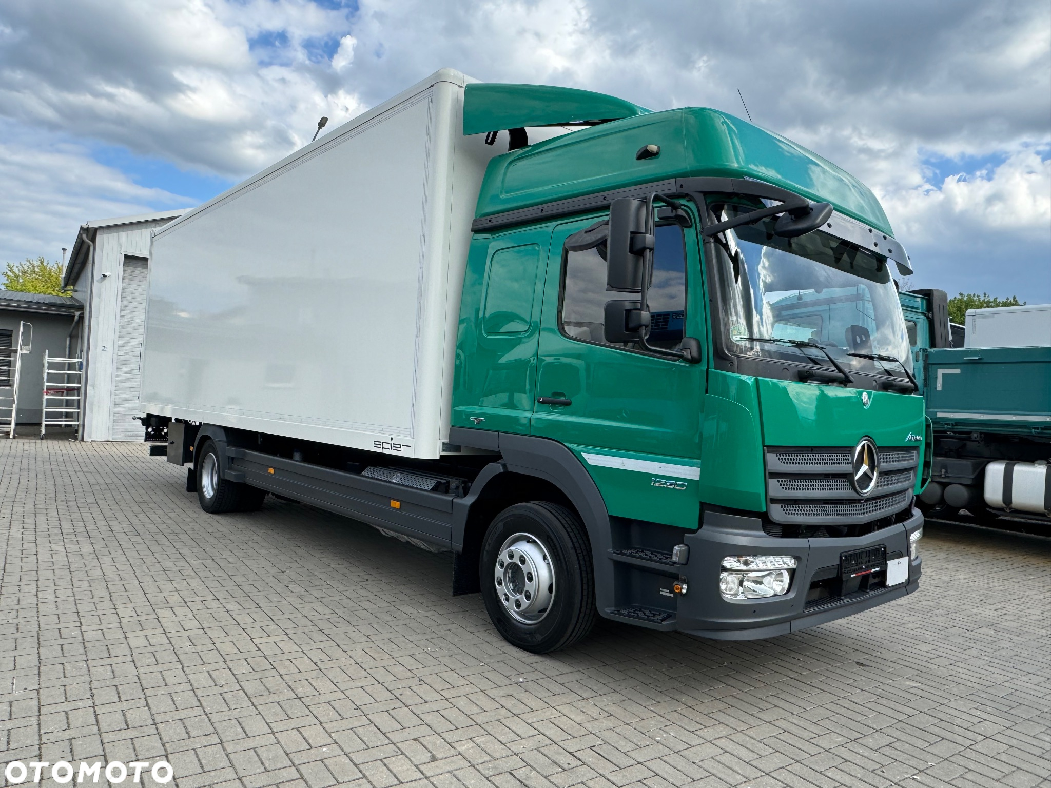 Mercedes-Benz ATEGO 1230 KONTENER 7.50m WINDA - 15