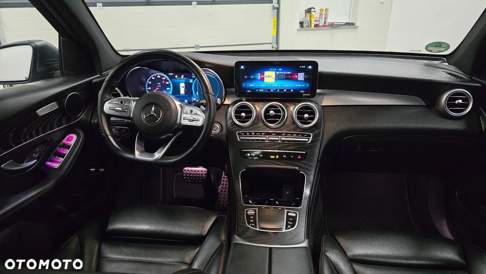 Mercedes-Benz GLC 300 d 4Matic 9G-TRONIC AMG Line Plus - 21