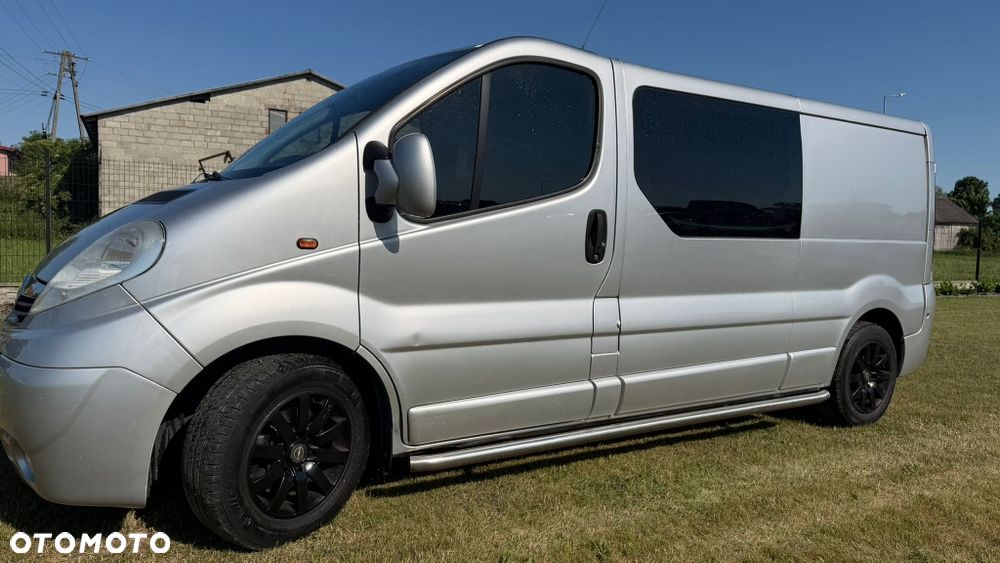 Opel Vivaro - 1
