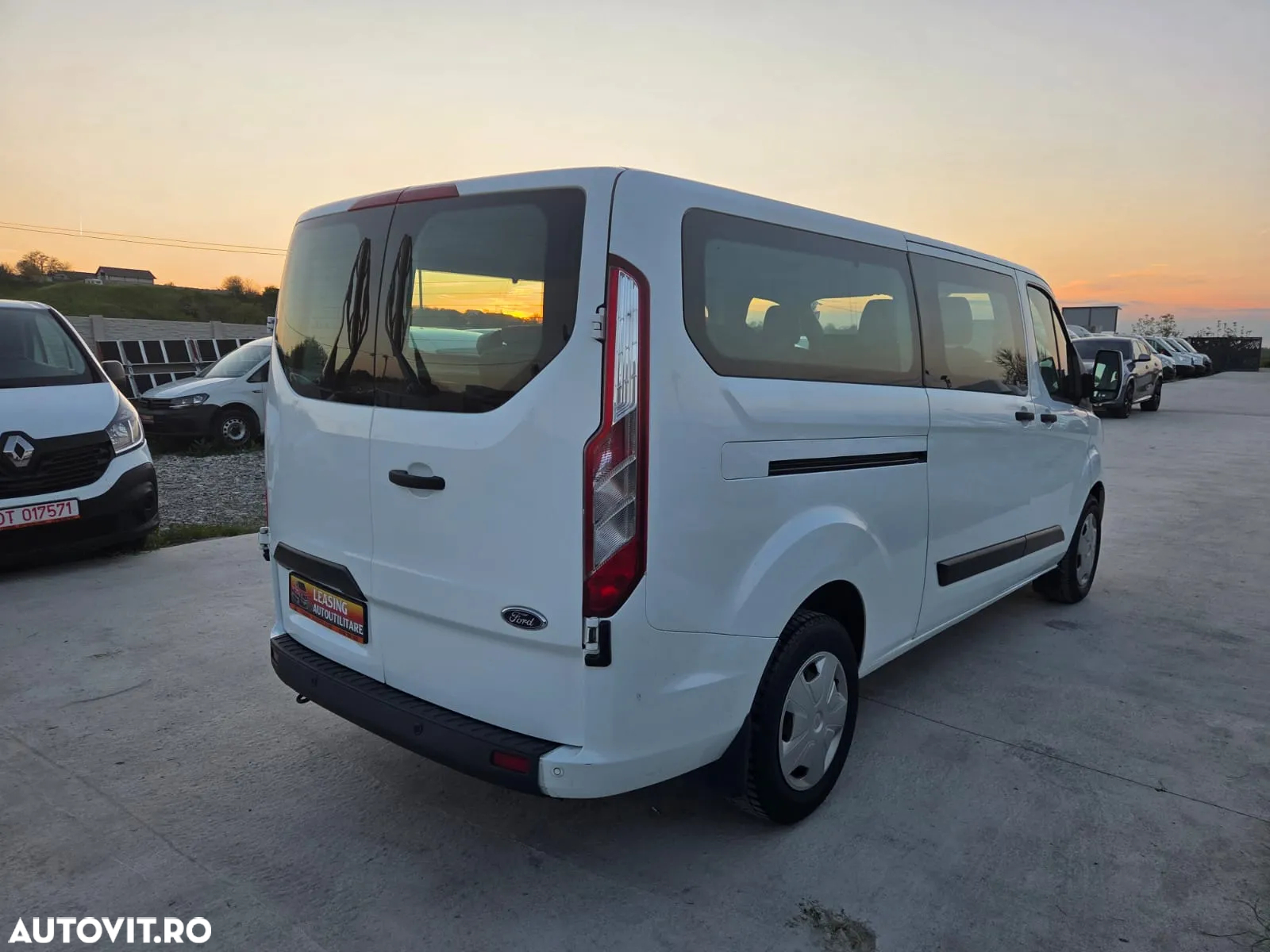 Ford Transit New Custom L2H1 9locuri - 6