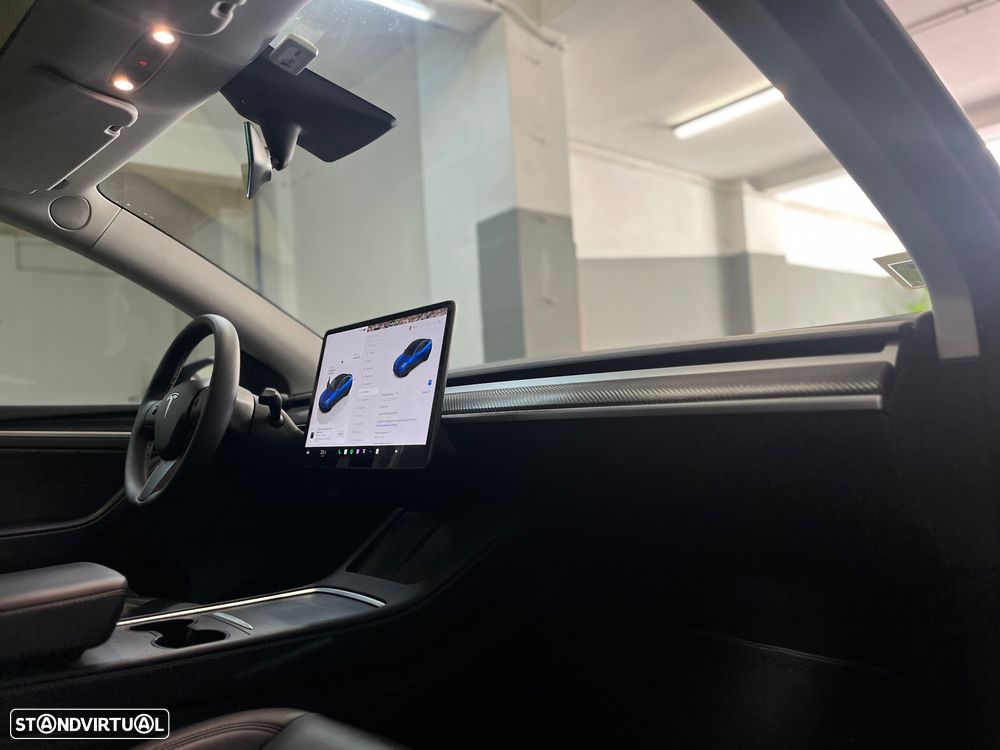 Tesla Model Y Performance Tração Integral - 21