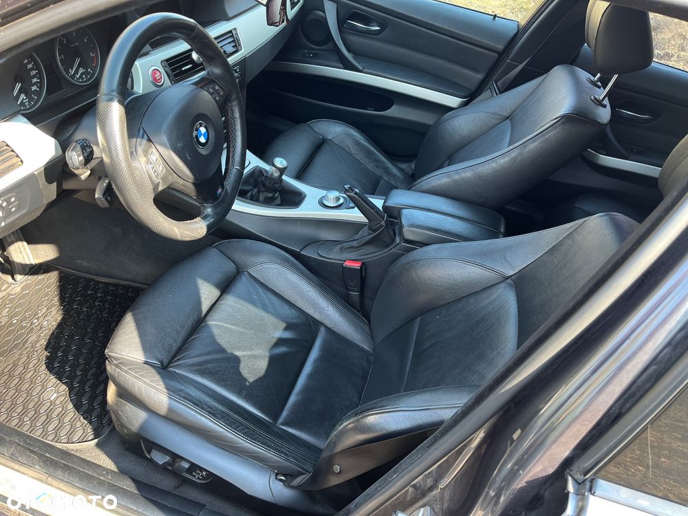 BMW Seria 3 330d - 2