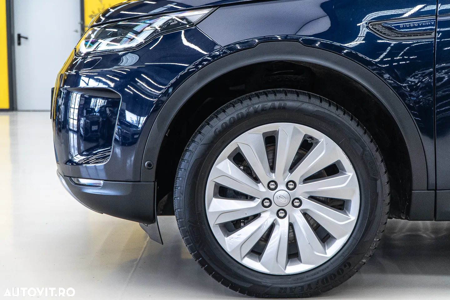 Land Rover Discovery Sport 2.0 D200 MHEV SE - 34