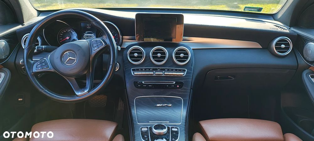 Mercedes-Benz GLC - 9