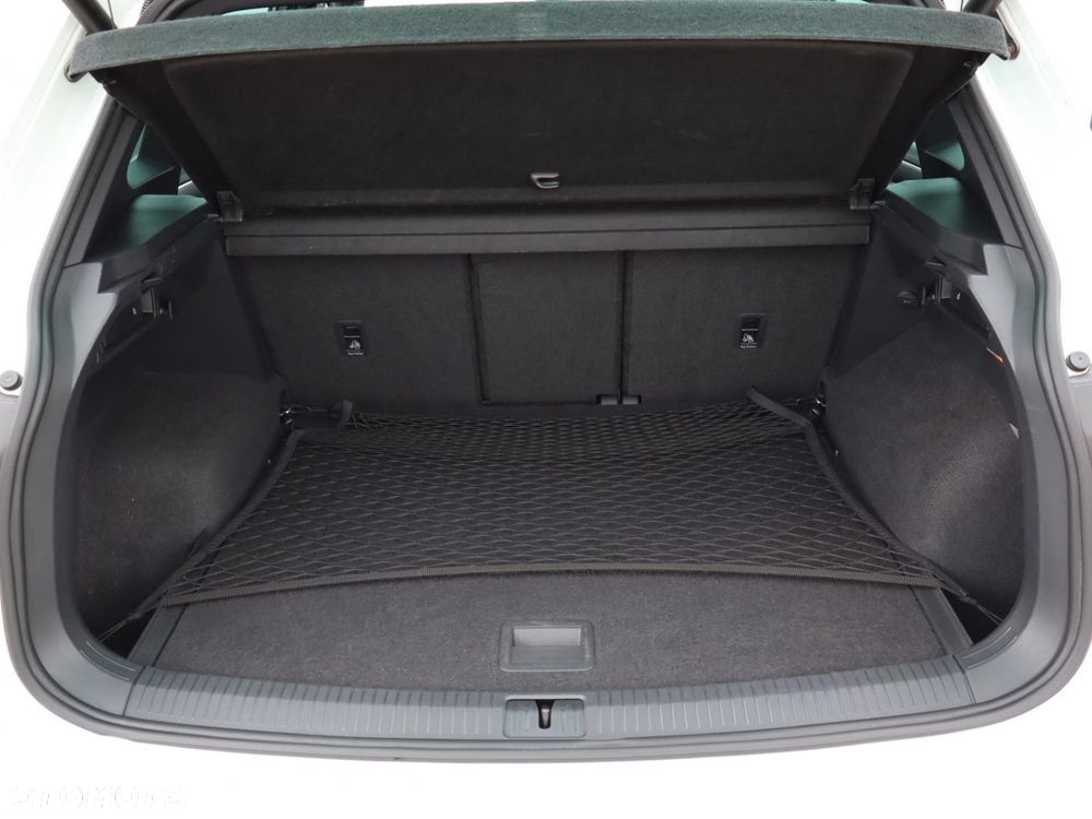 Volkswagen Tiguan 2.0 TDI SCR 4Mot R-Line DSG - 9