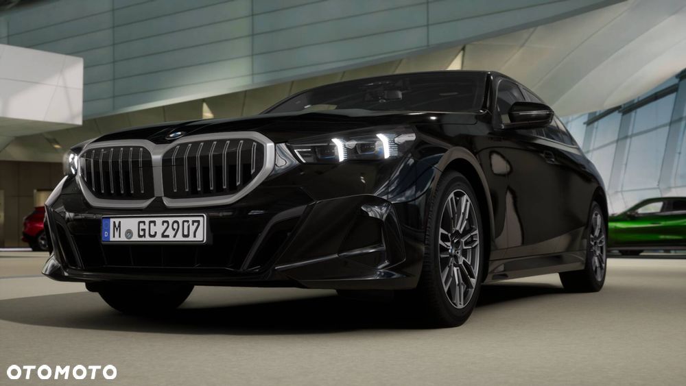 BMW Seria 5 520i mHEV M Sport - 2
