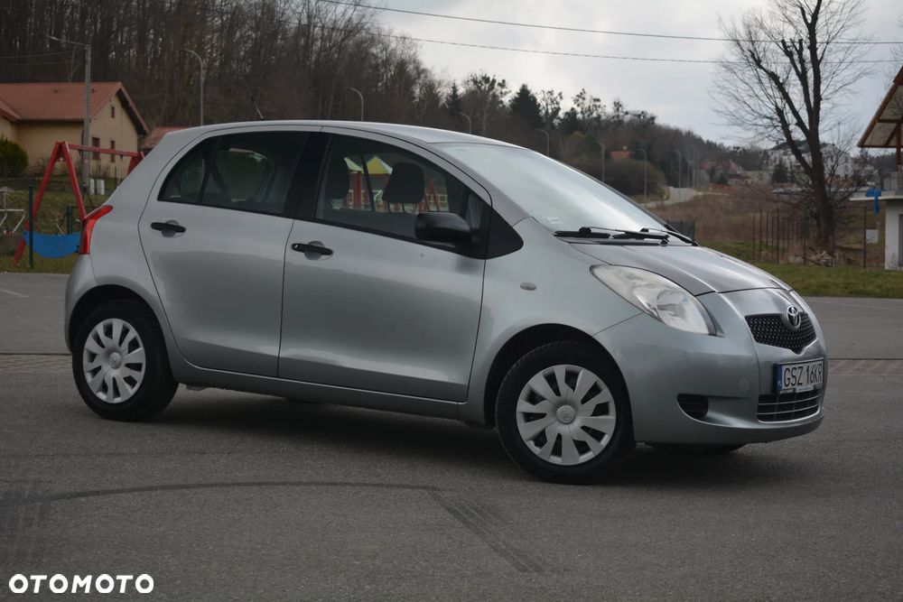 Toyota Yaris - 6