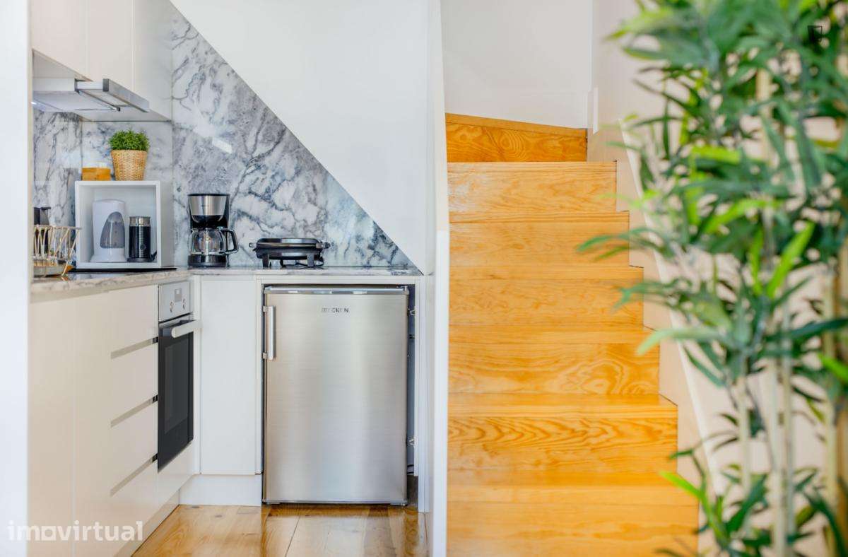 Apartamento com 1 quartos - localizado em Santo Ildefonso Porto - Grande imagem: 2/21