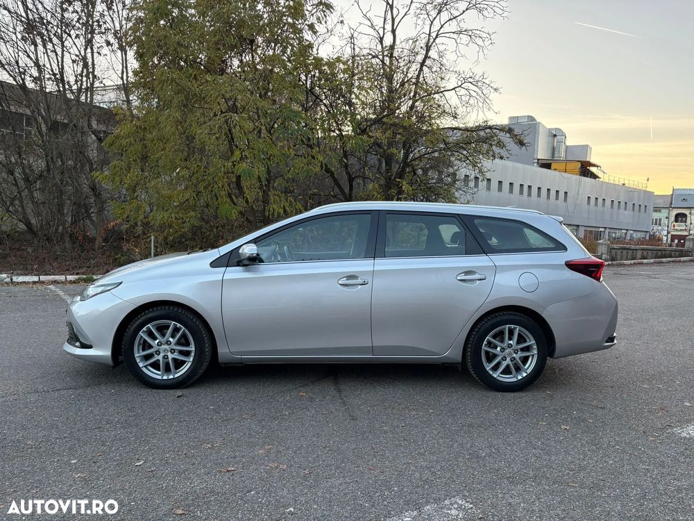 Toyota Auris 1.2 Turbo Touring Sports Team Deutschland - 2