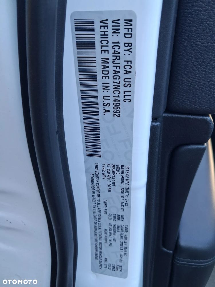 Jeep Grand Cherokee - 20