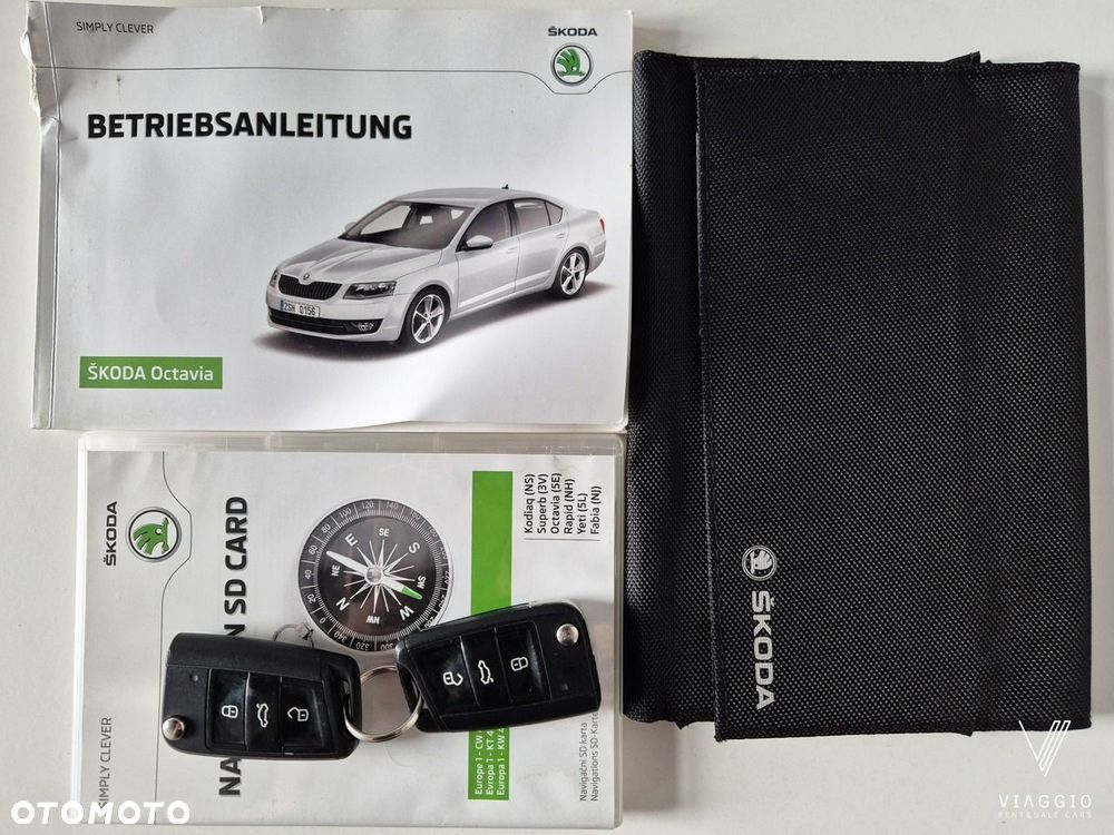 Skoda Octavia 2.0 TDI (Green tec) 4x4 DSG RS - 12