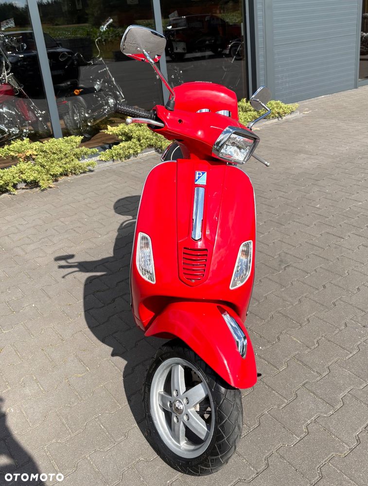 Piaggio Vespa - 17