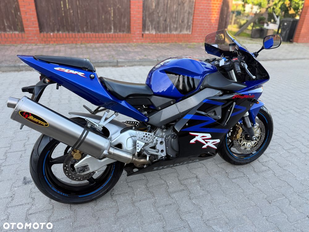 Honda CBR - 11
