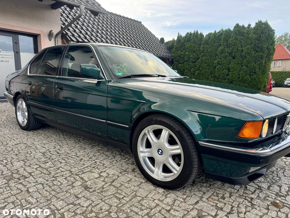 BMW Seria 7 - 11