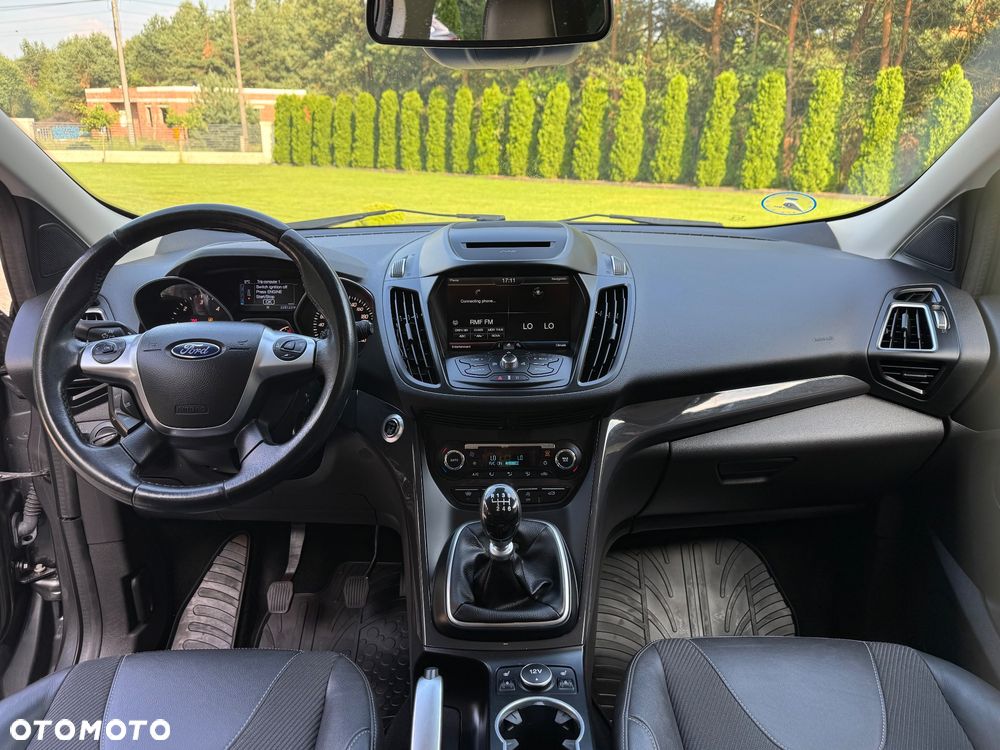 Ford Kuga 2.0 TDCi 2x4 Titanium - 33