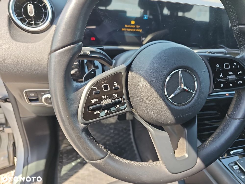 Mercedes-Benz GLA 200 Style - 17