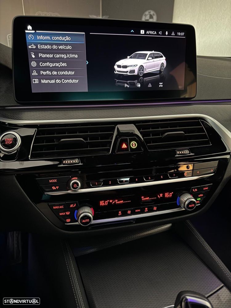 BMW 530 e Pack Desportivo M - 18
